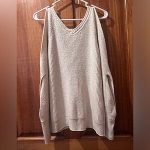 Super Cute Maurices Cream Sweater With Cute Out Design Sleeves